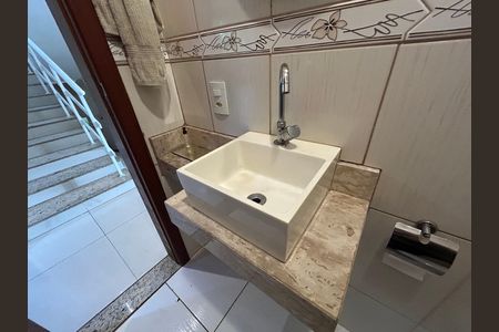 Casa à venda com 200m², 4 quartos e 3 vagasLavabo 2