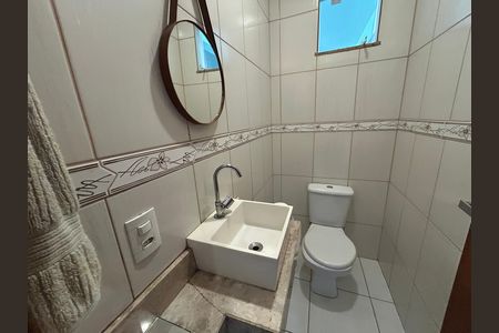 Casa à venda com 200m², 4 quartos e 3 vagasLavabo 1