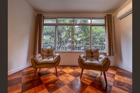 Apartamento à venda com 191m², 4 quartos e 1 vaga