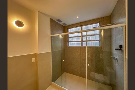 Apartamento à venda com 191m², 4 quartos e 1 vaga