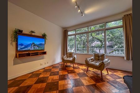 Apartamento à venda com 191m², 4 quartos e 1 vaga