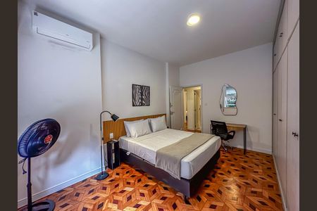 Apartamento à venda com 191m², 4 quartos e 1 vaga