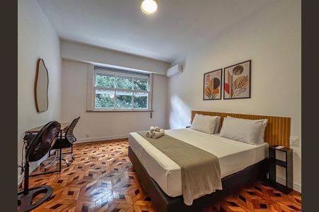 Apartamento à venda com 191m², 4 quartos e 1 vaga