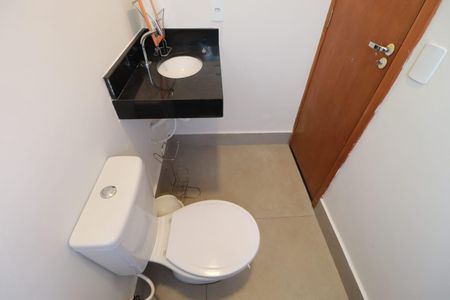 Banheiro de kitnet/studio para alugar com 1 quarto, 25m² em Residencial Florida, Ribeirão Preto