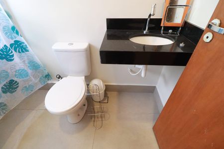 Banheiro de kitnet/studio para alugar com 1 quarto, 25m² em Residencial Florida, Ribeirão Preto