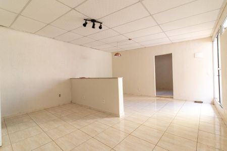 Casa para alugar com 110m², 3 quartos e 4 vagas