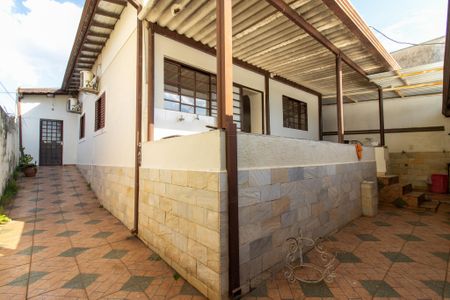 Casa para alugar com 110m², 3 quartos e 4 vagas