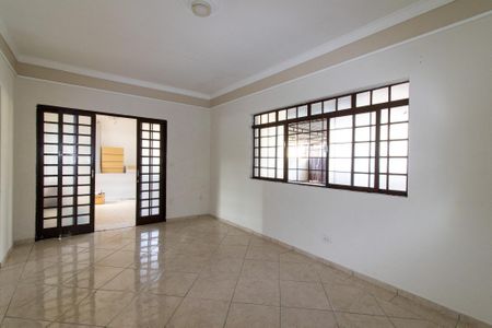 Casa para alugar com 3 quartos, 110m² em Vila Santa Isabel, Campinas