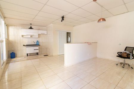 Casa para alugar com 110m², 3 quartos e 4 vagas