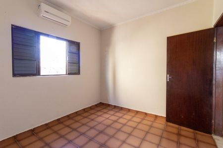 Casa para alugar com 3 quartos, 110m² em Vila Santa Isabel, Campinas