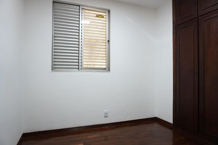 Quarto 1 de apartamento para alugar com 3 quartos, 125m² em Carmo, Belo Horizonte