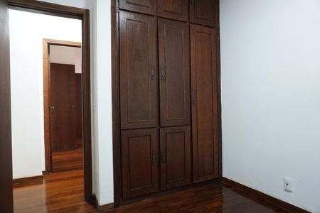 Apartamento para alugar com 125m², 3 quartos e 1 vaga Apartamento para alugar com 125m², 3 quartos e 1 vagaQuarto 2