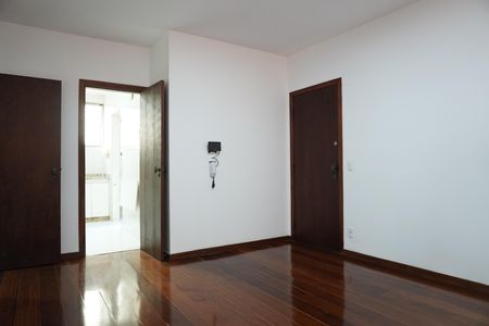 Sala  de apartamento para alugar com 3 quartos, 125m² em Carmo, Belo Horizonte