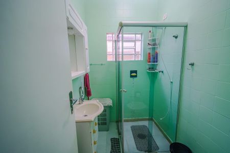 Casa à venda com 150m², 4 quartos e 2 vagas Casa à venda com 150m², 4 quartos e 2 vagasBanheiro