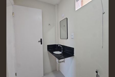 Apartamento para alugar com 55m², 2 quartos e 1 vaga Apartamento para alugar com 55m², 2 quartos e 1 vagaBanheiro