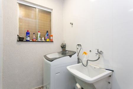 Casa de condomínio à venda com 68m², 2 quartos e 1 vaga Casa de condomínio à venda com 68m², 2 quartos e 1 vagaÁrea de Serviço