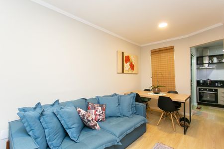 Sala de casa de condomínio à venda com 2 quartos, 68m² em Parada Xv de Novembro, São Paulo