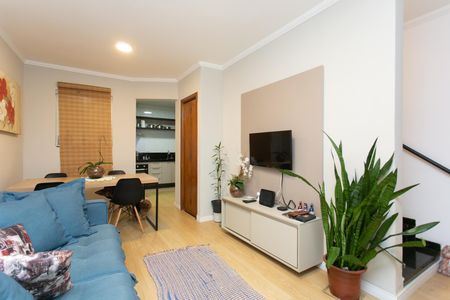 Sala de casa de condomínio à venda com 2 quartos, 68m² em Parada Xv de Novembro, São Paulo