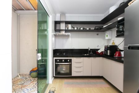 Casa de condomínio à venda com 68m², 2 quartos e 1 vaga Casa de condomínio à venda com 68m², 2 quartos e 1 vagaCozinha - Armários