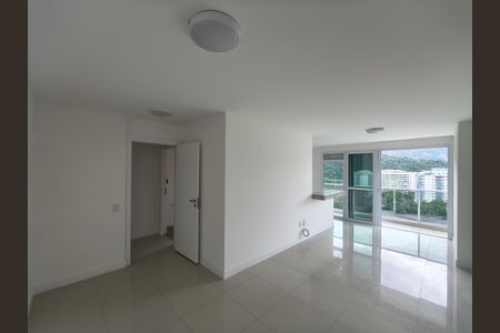 Sala de apartamento à venda com 2 quartos, 82m² em Barra Olímpica, Rio de Janeiro
