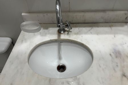 Apartamento para alugar com 62m², 2 quartos e 1 vaga Apartamento para alugar com 62m², 2 quartos e 1 vagaBanheiro Social