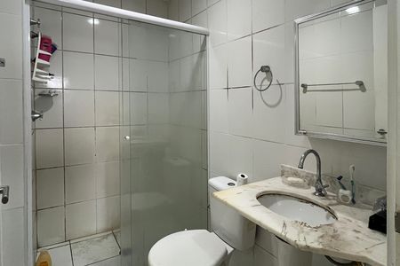 Apartamento para alugar com 62m², 2 quartos e 1 vaga Apartamento para alugar com 62m², 2 quartos e 1 vagaBanheiro da Suíte