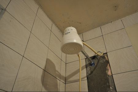 Casa à venda com 80m², 2 quartos e sem vagaBanheiro 1