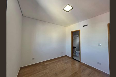 Casa à venda com 3 quartos, 130m² em Jardim Artur Alvim, São Paulo