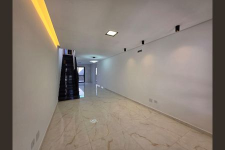 Casa à venda com 3 quartos, 130m² em Jardim Artur Alvim, São Paulo