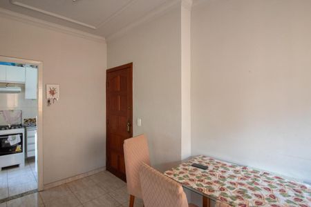 Sala de apartamento à venda com 2 quartos, 48m² em Planalto, Belo Horizonte