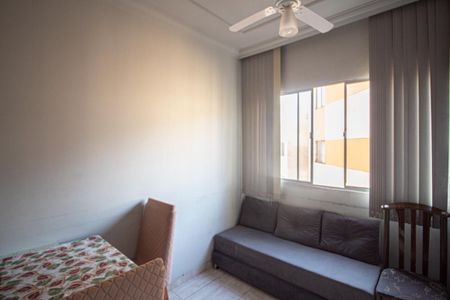 Sala de apartamento à venda com 2 quartos, 48m² em Planalto, Belo Horizonte