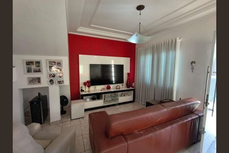 Casa à venda com 255m², 5 quartos e 4 vagas