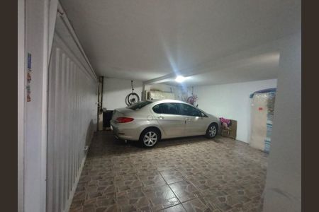 Casa à venda com 255m², 5 quartos e 4 vagas