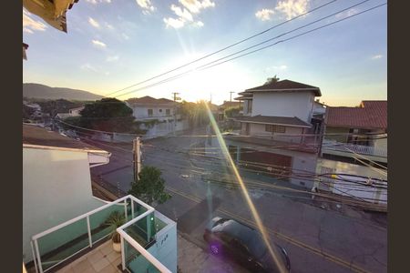 Casa à venda com 255m², 5 quartos e 4 vagas