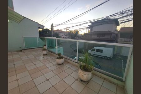 Casa à venda com 255m², 5 quartos e 4 vagas