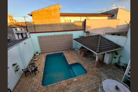 Casa à venda com 255m², 5 quartos e 4 vagas