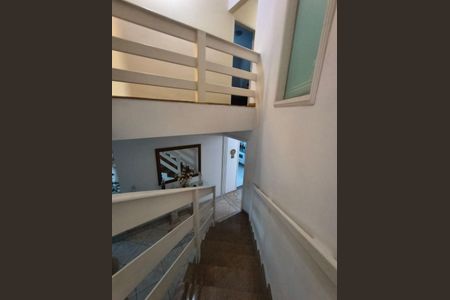Casa à venda com 255m², 5 quartos e 4 vagas