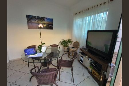Casa à venda com 5 quartos, 255m² em Anhangabaú, Jundiaí