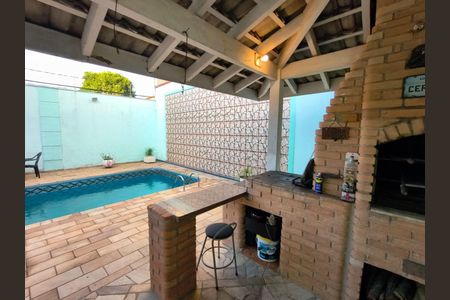 Casa à venda com 255m², 5 quartos e 4 vagas