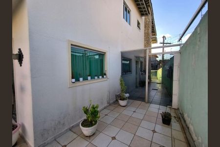 Casa à venda com 255m², 5 quartos e 4 vagas