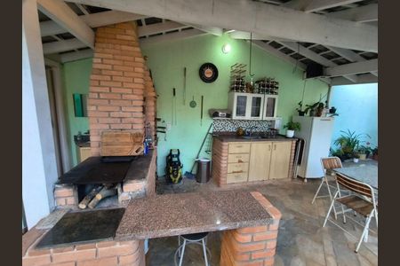 Casa à venda com 255m², 5 quartos e 4 vagas