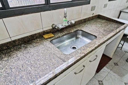 Casa à venda com 232m², 4 quartos e 3 vagas