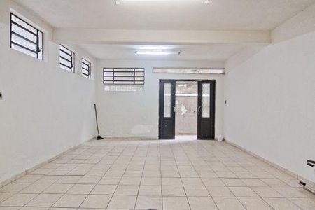 Casa à venda com 232m², 4 quartos e 3 vagas