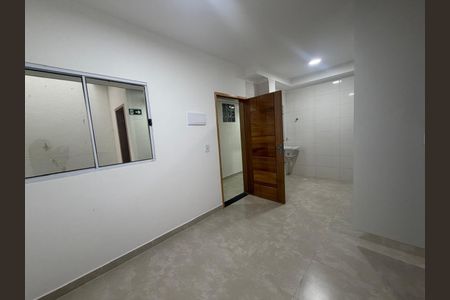 Sala de apartamento para alugar com 2 quartos, 56m² em Jardim Caguassu, São Paulo