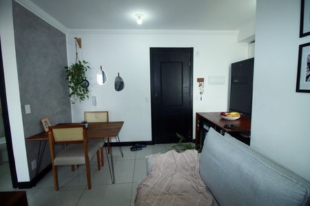 Sala de apartamento à venda com 2 quartos, 50m² em Vista Alegre, Rio de Janeiro
