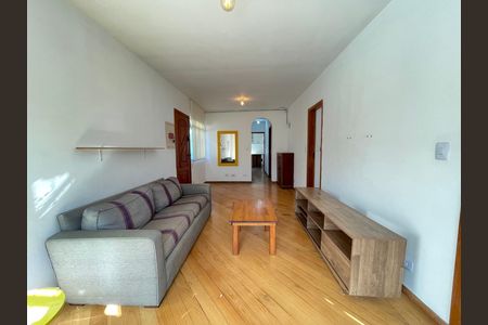 Casa para alugar com 112m², 3 quartos e 2 vagas Casa para alugar com 112m², 3 quartos e 2 vagasSala