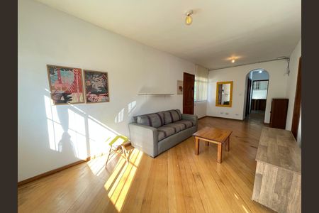 Casa para alugar com 112m², 3 quartos e 2 vagas Casa para alugar com 112m², 3 quartos e 2 vagasSala