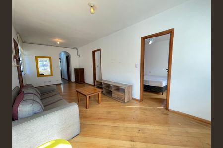 Casa para alugar com 112m², 3 quartos e 2 vagas Casa para alugar com 112m², 3 quartos e 2 vagasSala