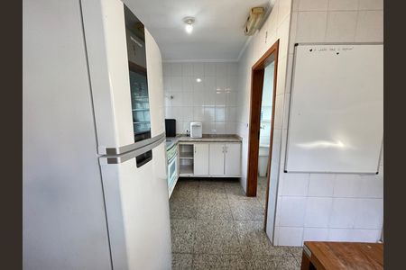 Casa para alugar com 112m², 3 quartos e 2 vagas Casa para alugar com 112m², 3 quartos e 2 vagasCozinha