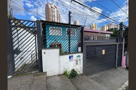 Casa para alugar com 112m², 3 quartos e 2 vagas Casa para alugar com 112m², 3 quartos e 2 vagasFachada com plaquinha: YEEJ-596